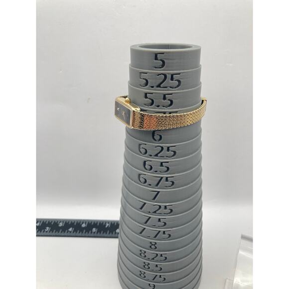 VTG Citizen Quartz Womens Petite Tank Watch 13mm New Battery Wrist 5.75 - Picture 11 of 11